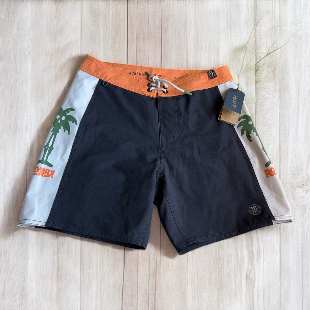 Roark Men’s Shorts Boardshorts Size 28 Black 17” Outseam NWT